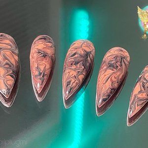 Black & Nude Marble | The Nail Plug MI Luxury Press On Nail Set | @thenailplugmi